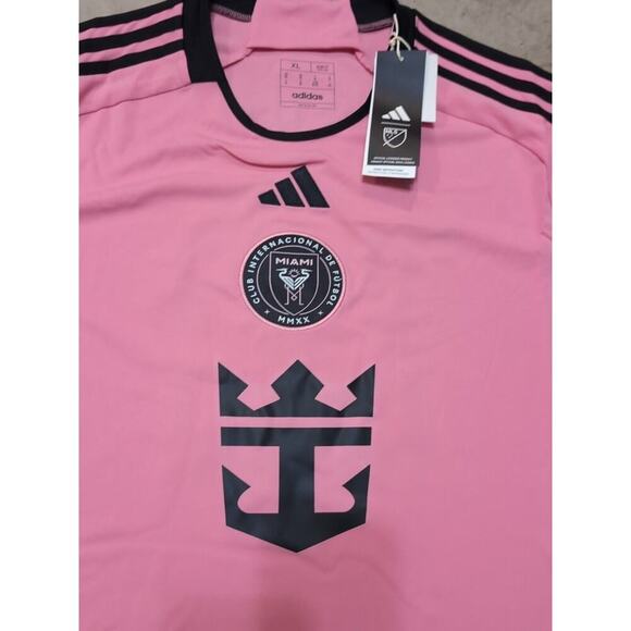 Inter Miami FC Lionel Messi Jersey Pink Mens XL Slim Fit Authentic - Picture 2 of 5